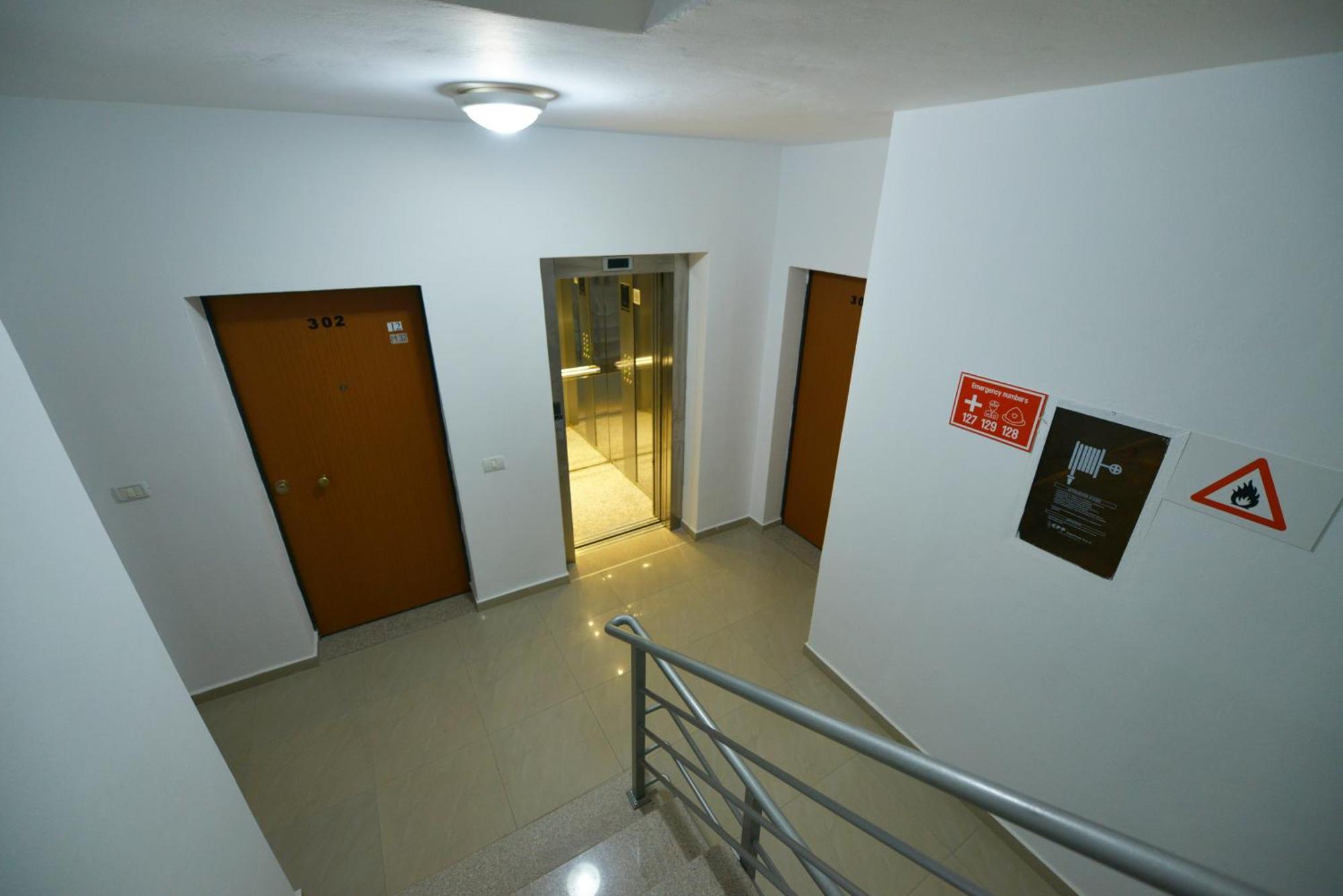 Apt Sarandë 외부 사진